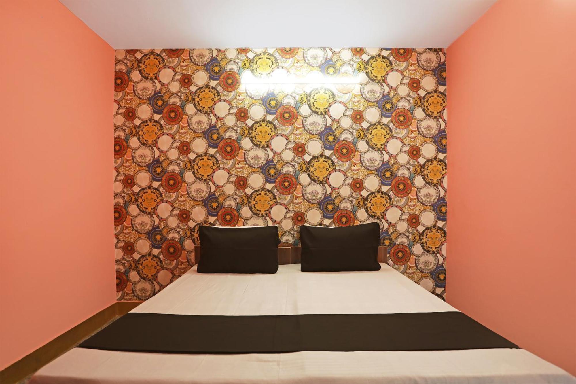 Hotel Oyo Kashish Palace New Delhi