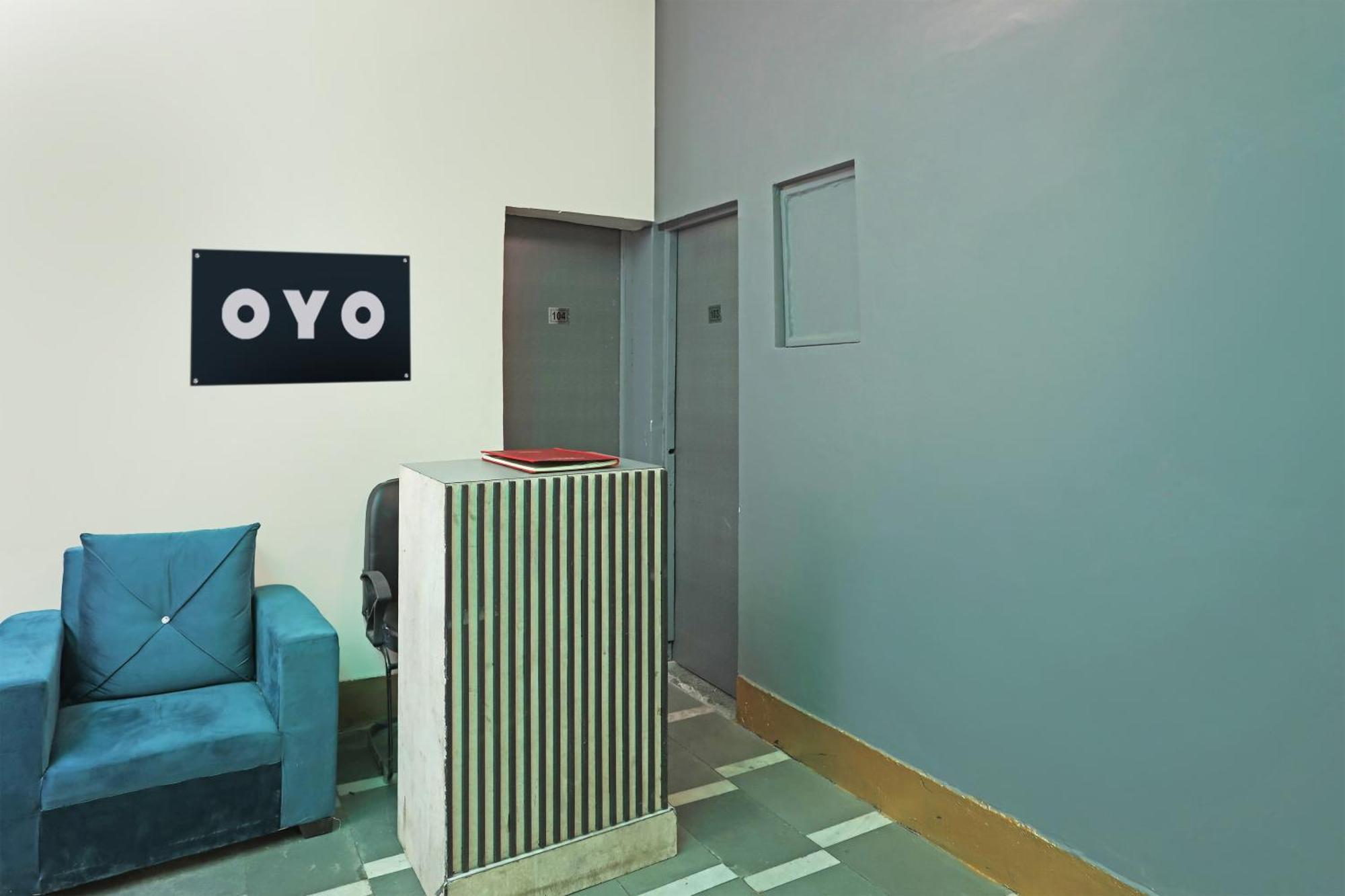 Oyo Kashish Palace New Delhi