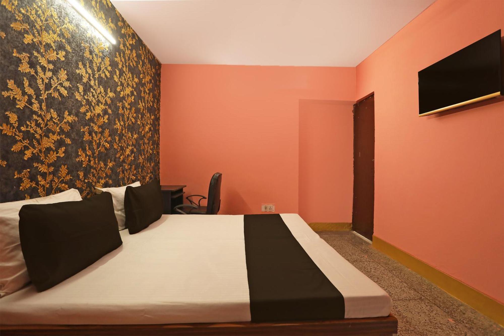 Oyo Kashish Palace Hotel New Delhi